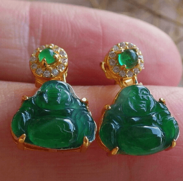 Boucles d'oreilles dieu jadéite argent vert glacé